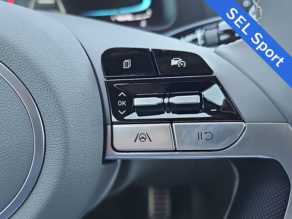 Thumbnail: 2025 Hyundai Elantra - 25