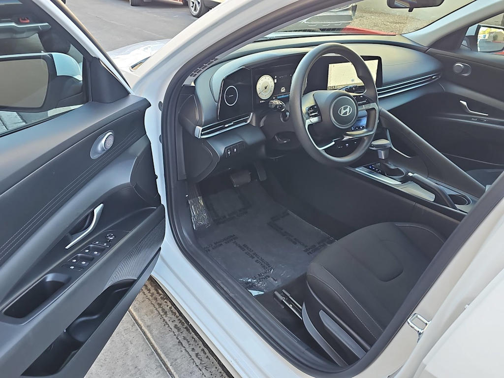 Thumbnail: 2024 Hyundai Elantra - 2