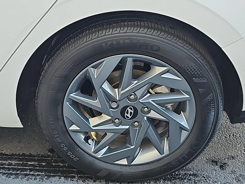 Thumbnail: 2024 Hyundai Elantra - 7