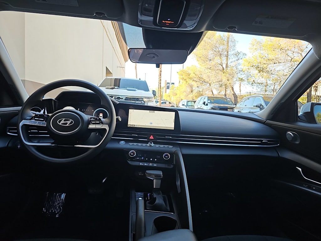 Thumbnail: 2024 Hyundai Elantra - 9