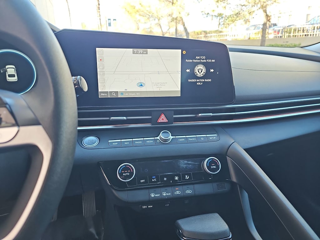 Thumbnail: 2024 Hyundai Elantra - 14