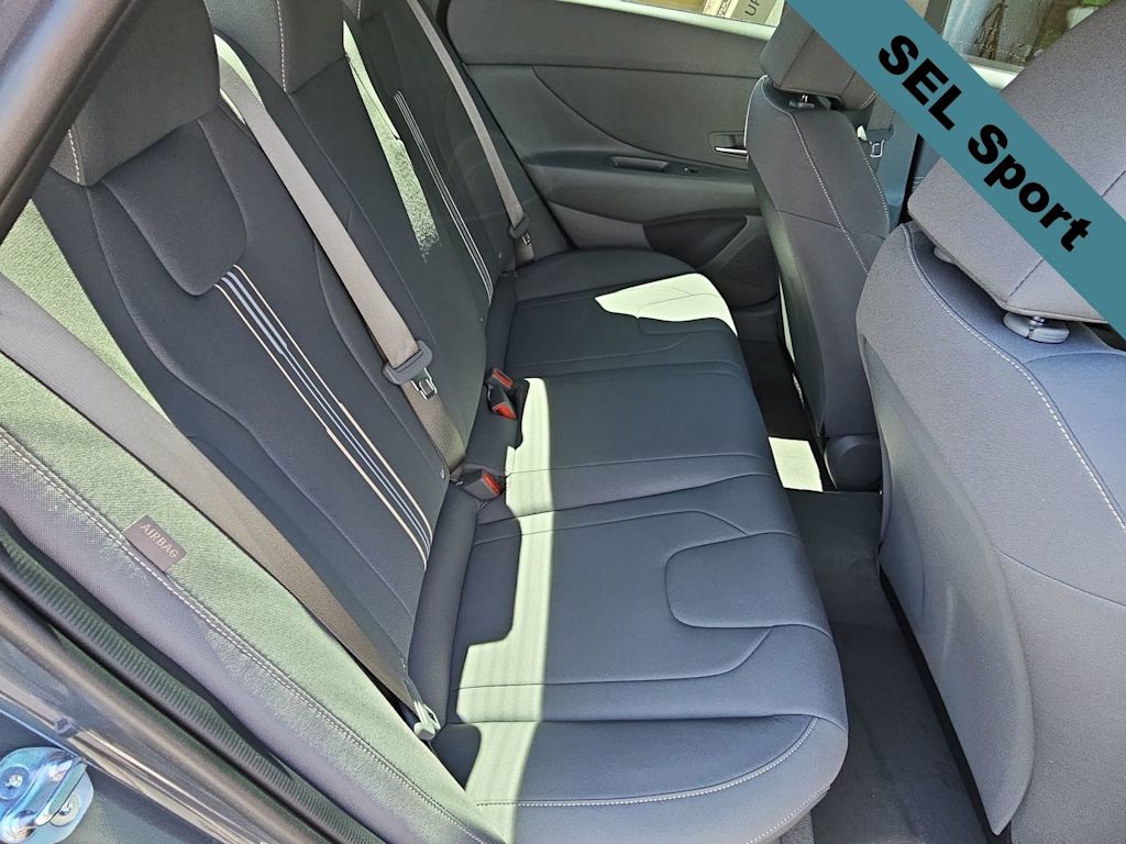 Thumbnail: 2025 Hyundai Elantra - 23