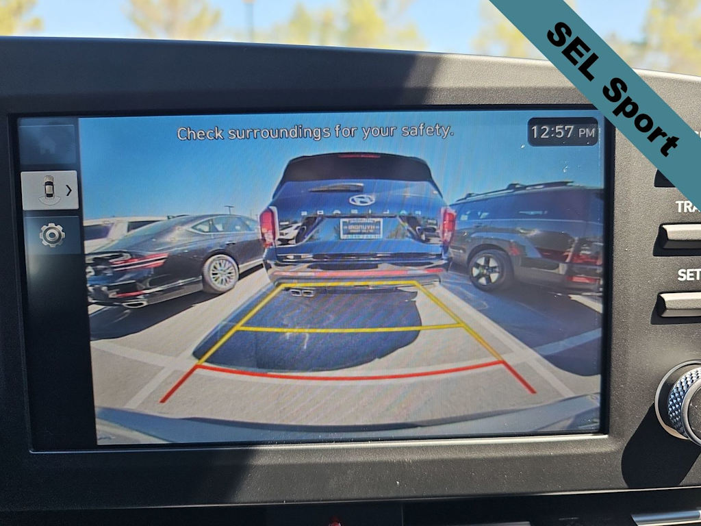 Thumbnail: 2025 Hyundai Elantra - 24