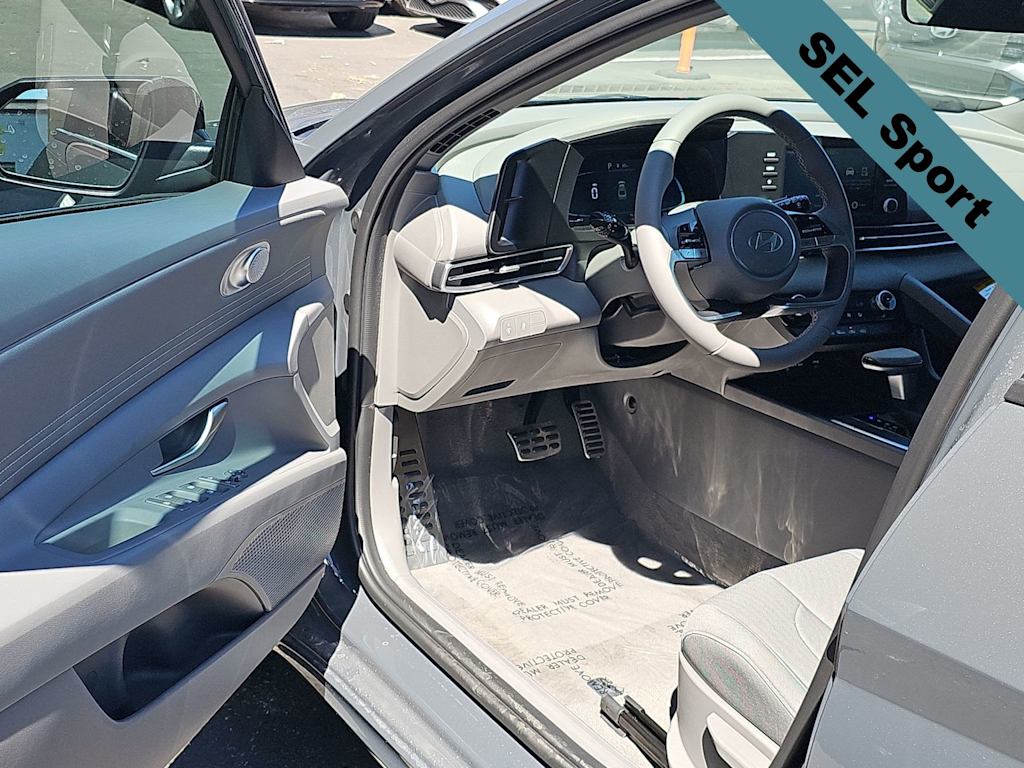 Thumbnail: 2025 Hyundai Elantra - 2