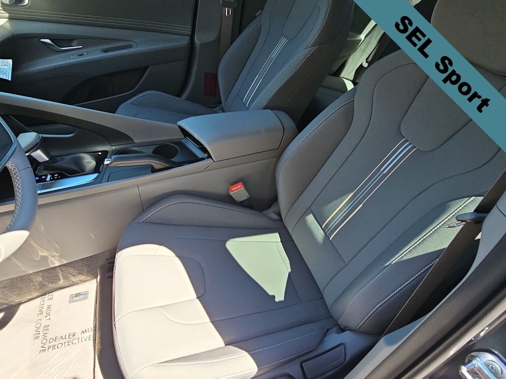 Thumbnail: 2025 Hyundai Elantra - 11