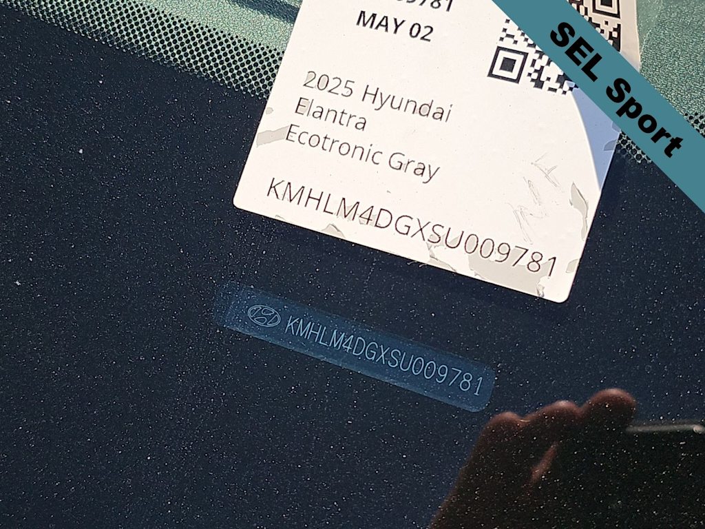 Thumbnail: 2025 Hyundai Elantra - 18