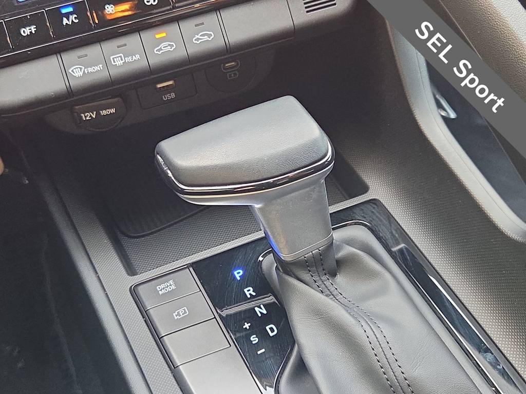 Thumbnail: 2025 Hyundai Elantra - 17