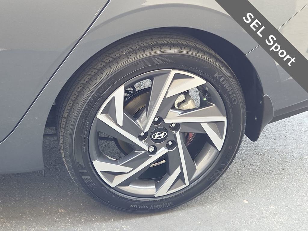 Thumbnail: 2025 Hyundai Elantra - 8