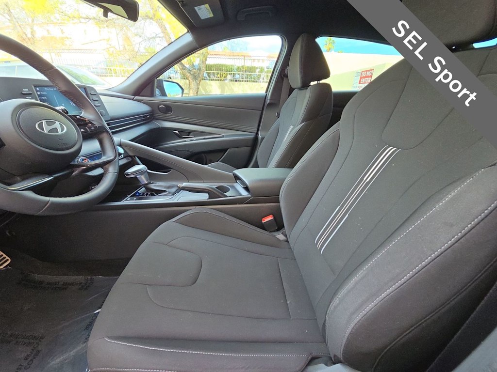 Thumbnail: 2025 Hyundai Elantra - 11