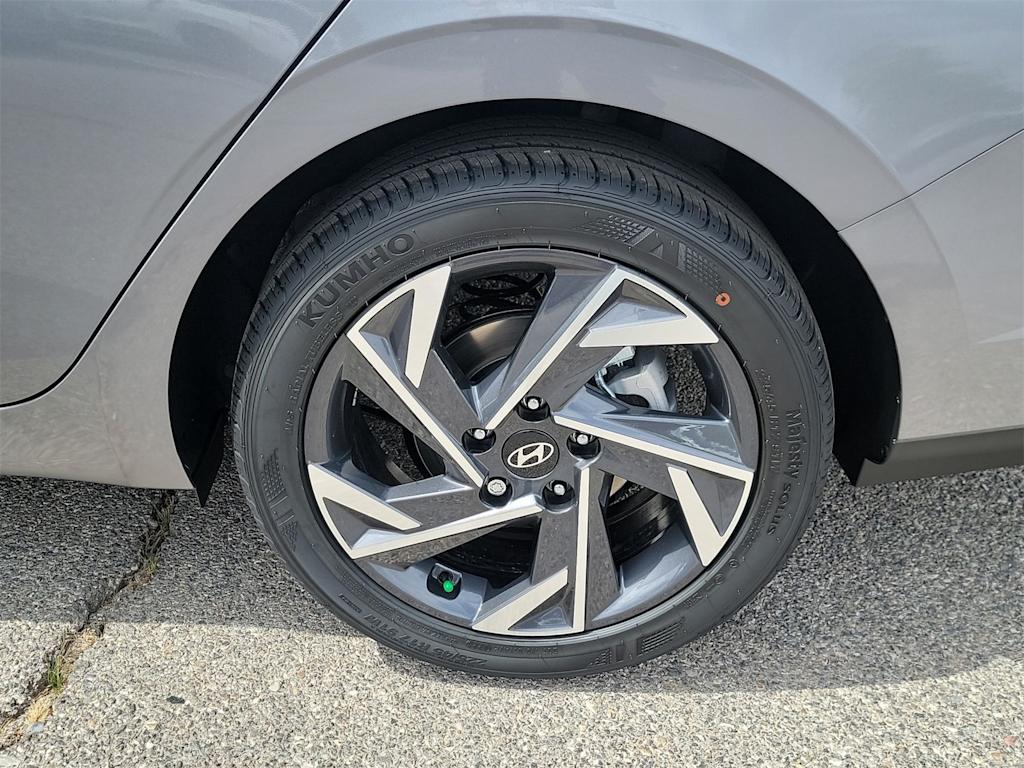 Thumbnail: 2025 Hyundai Elantra - 8