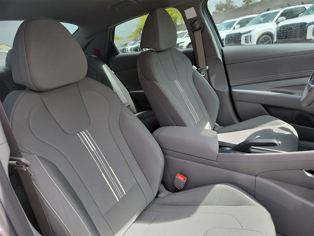 Thumbnail: 2025 Hyundai Elantra - 12