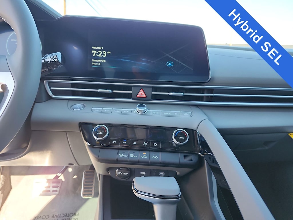 Thumbnail: 2025 Hyundai Elantra - 23