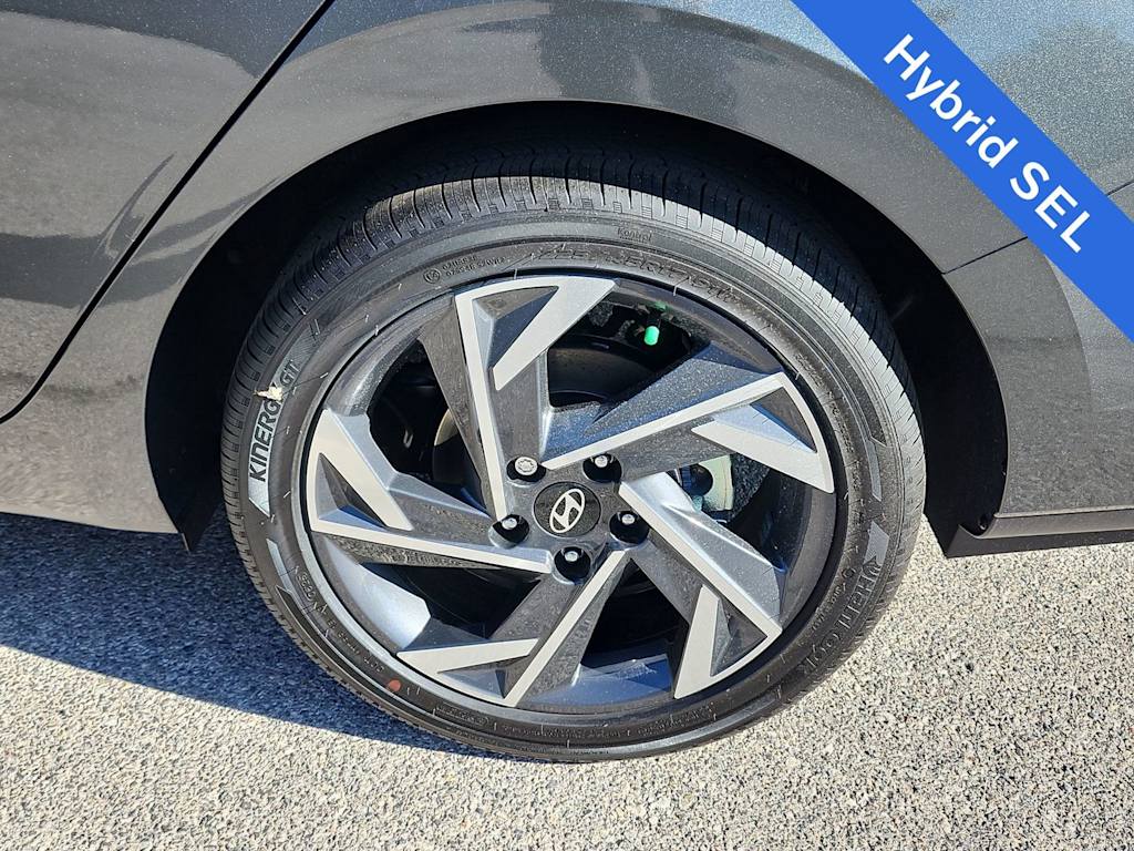 Thumbnail: 2025 Hyundai Elantra - 8