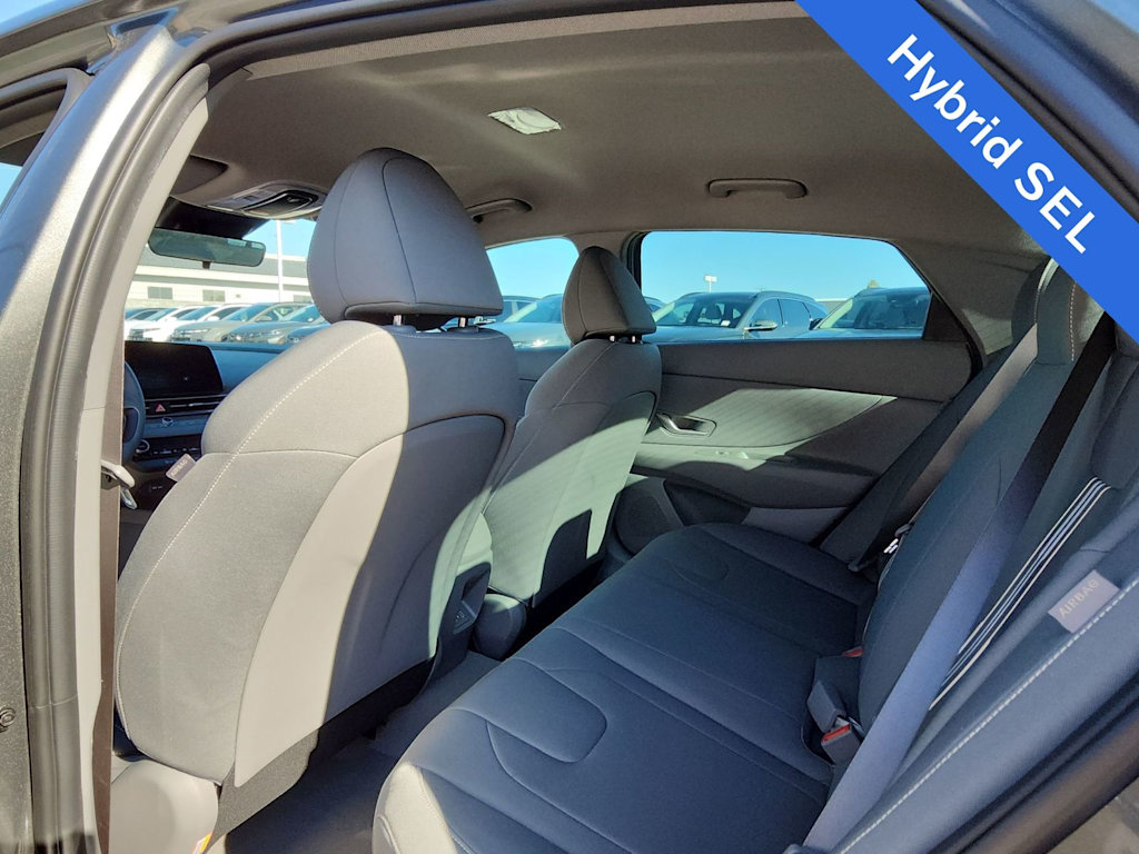 Thumbnail: 2025 Hyundai Elantra - 13