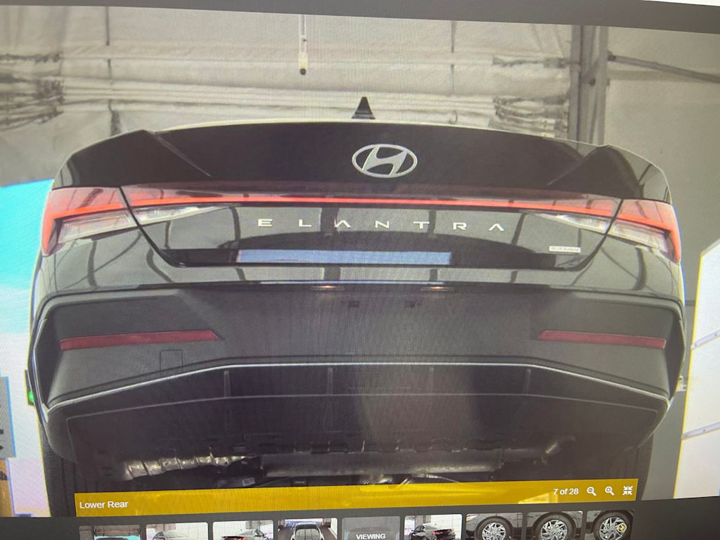 Thumbnail: 2025 Hyundai Elantra - 11