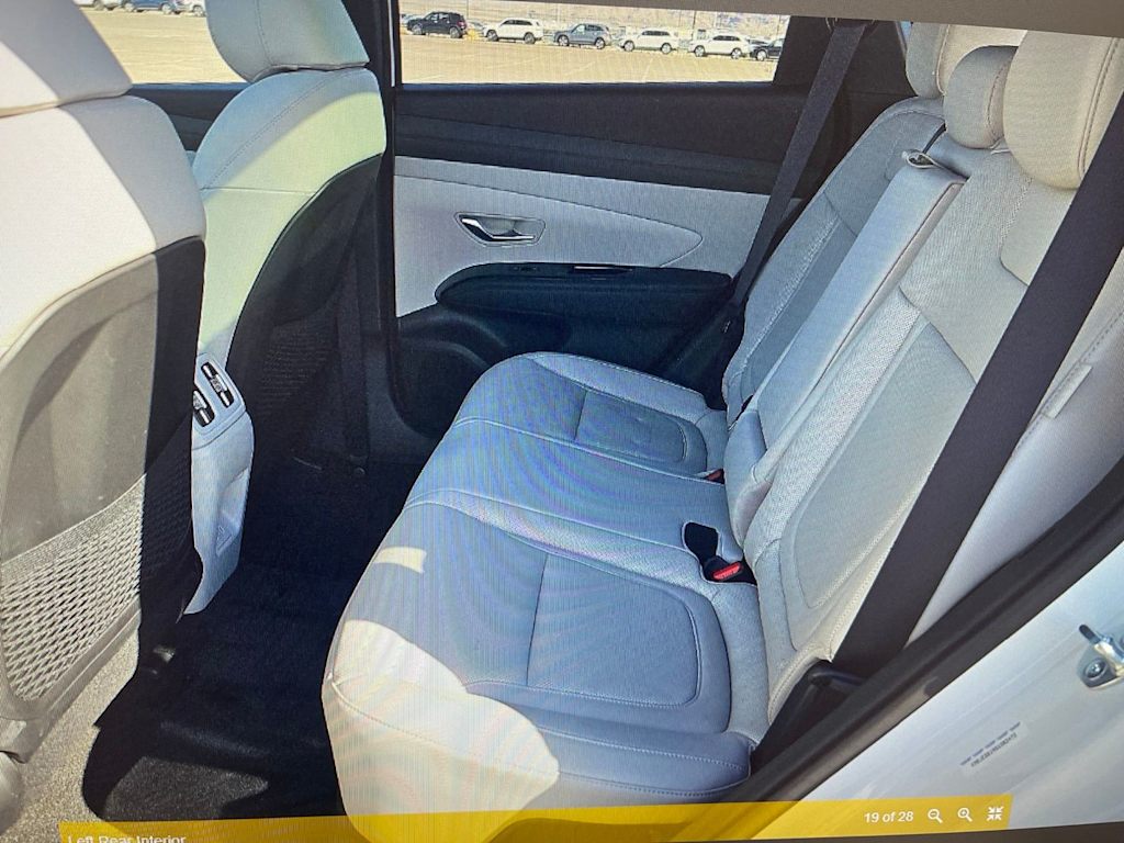Thumbnail: 2025 Hyundai Elantra - 10