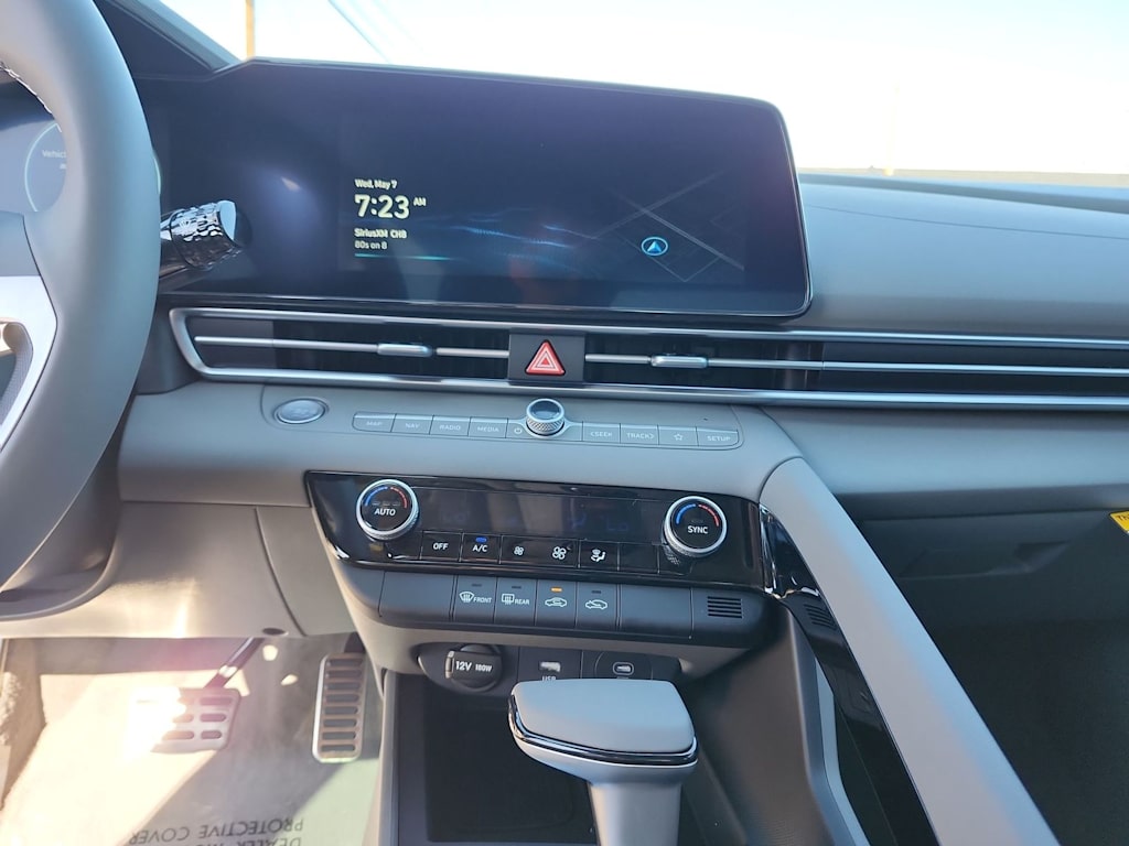 Thumbnail: 2025 Hyundai Elantra - 13