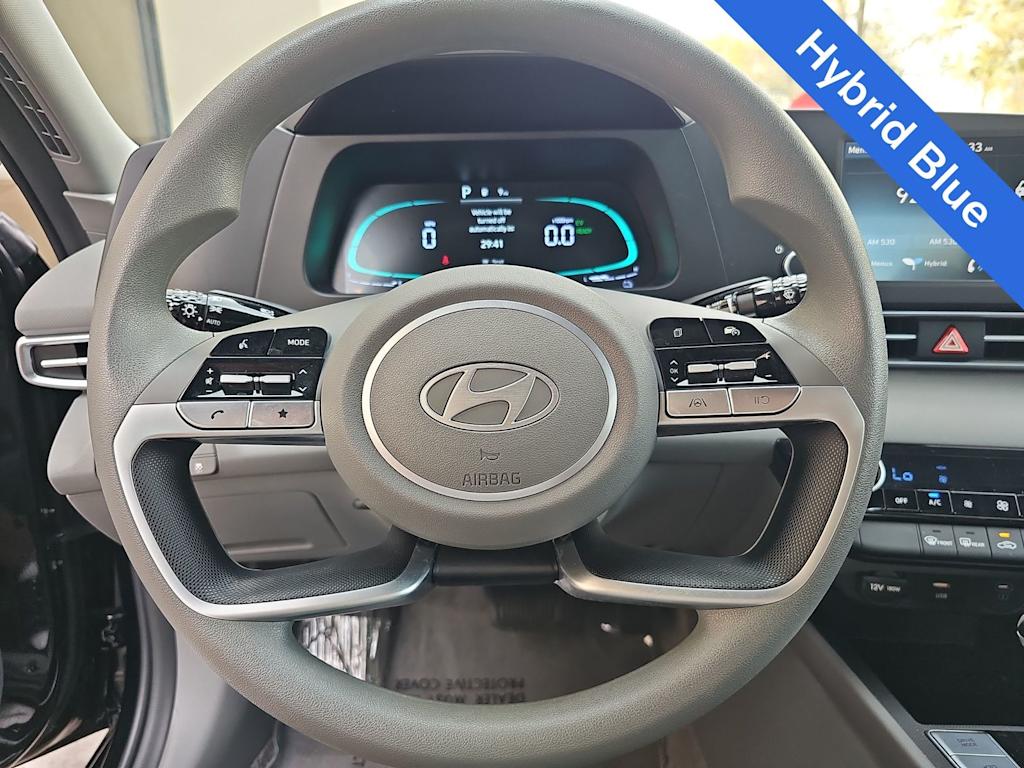 Thumbnail: 2025 Hyundai Elantra - 10