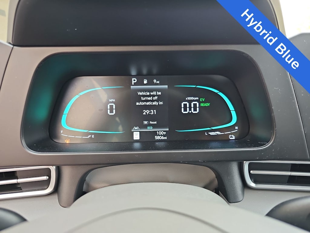 Thumbnail: 2025 Hyundai Elantra - 16