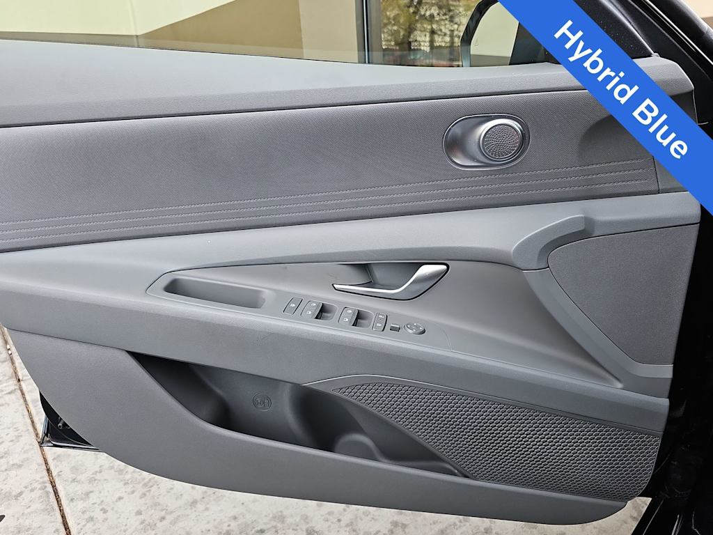 Thumbnail: 2025 Hyundai Elantra - 27