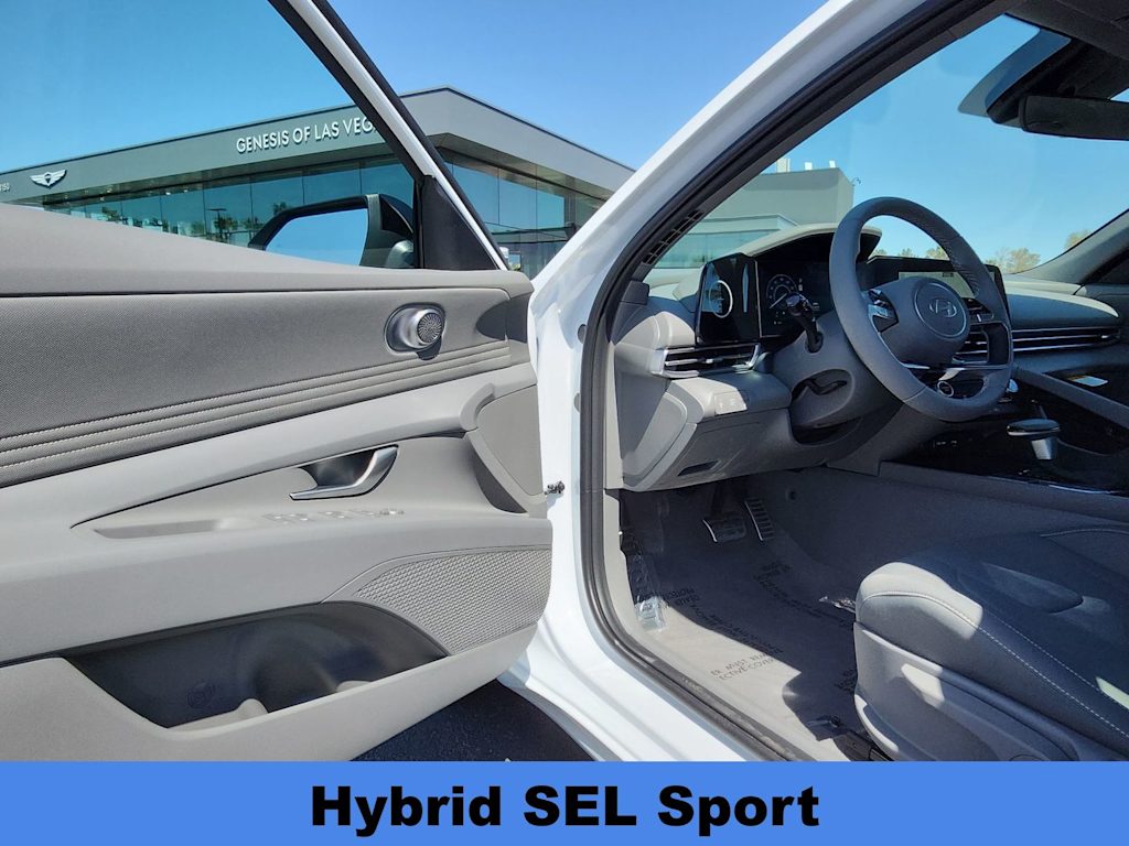 Thumbnail: 2025 Hyundai Elantra - 2
