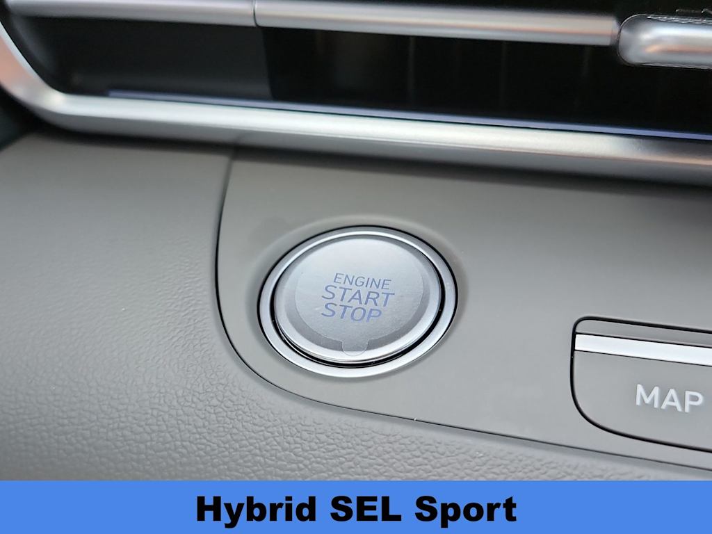 Thumbnail: 2025 Hyundai Elantra - 25