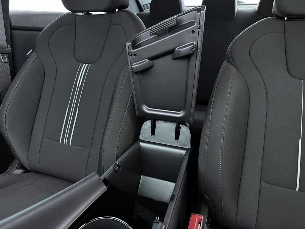 Thumbnail: 2025 Hyundai Elantra - 18