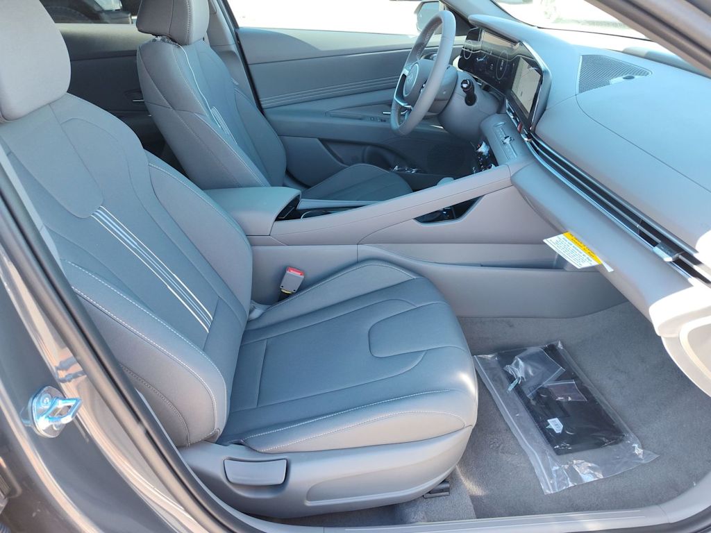 Thumbnail: 2026 Hyundai Elantra - 25
