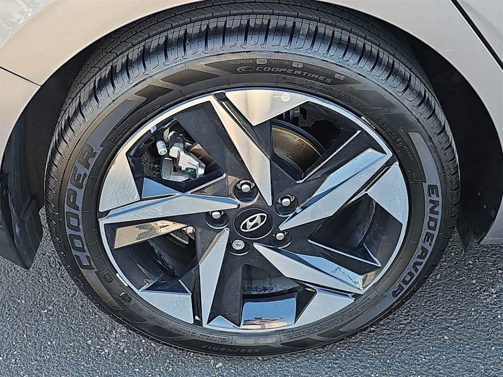 Thumbnail: 2023 Hyundai Elantra - 5