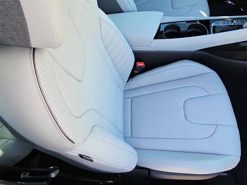 Thumbnail: 2024 Hyundai Elantra - 28