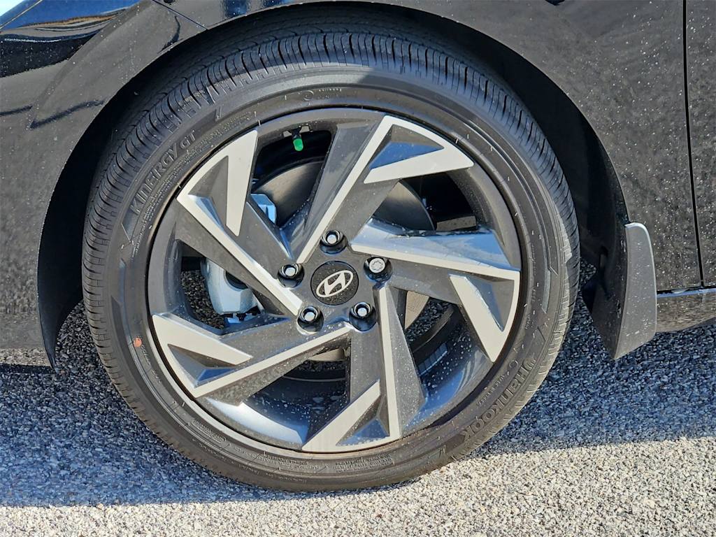 Thumbnail: 2024 Hyundai Elantra - 7