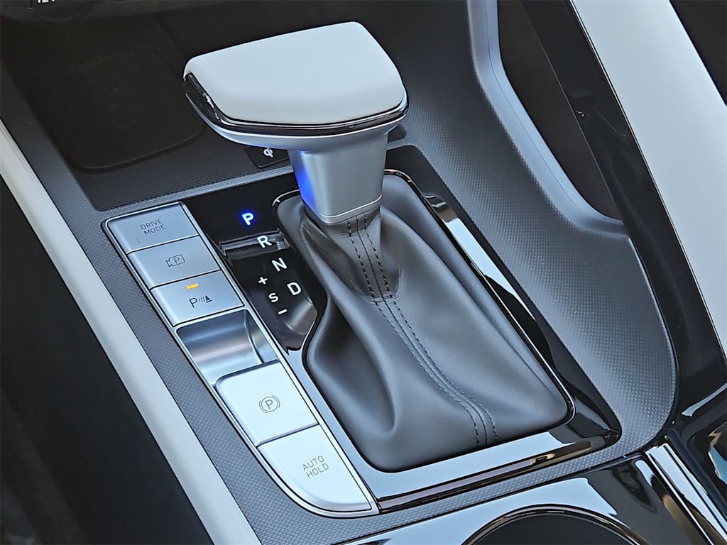 Thumbnail: 2024 Hyundai Elantra - 15