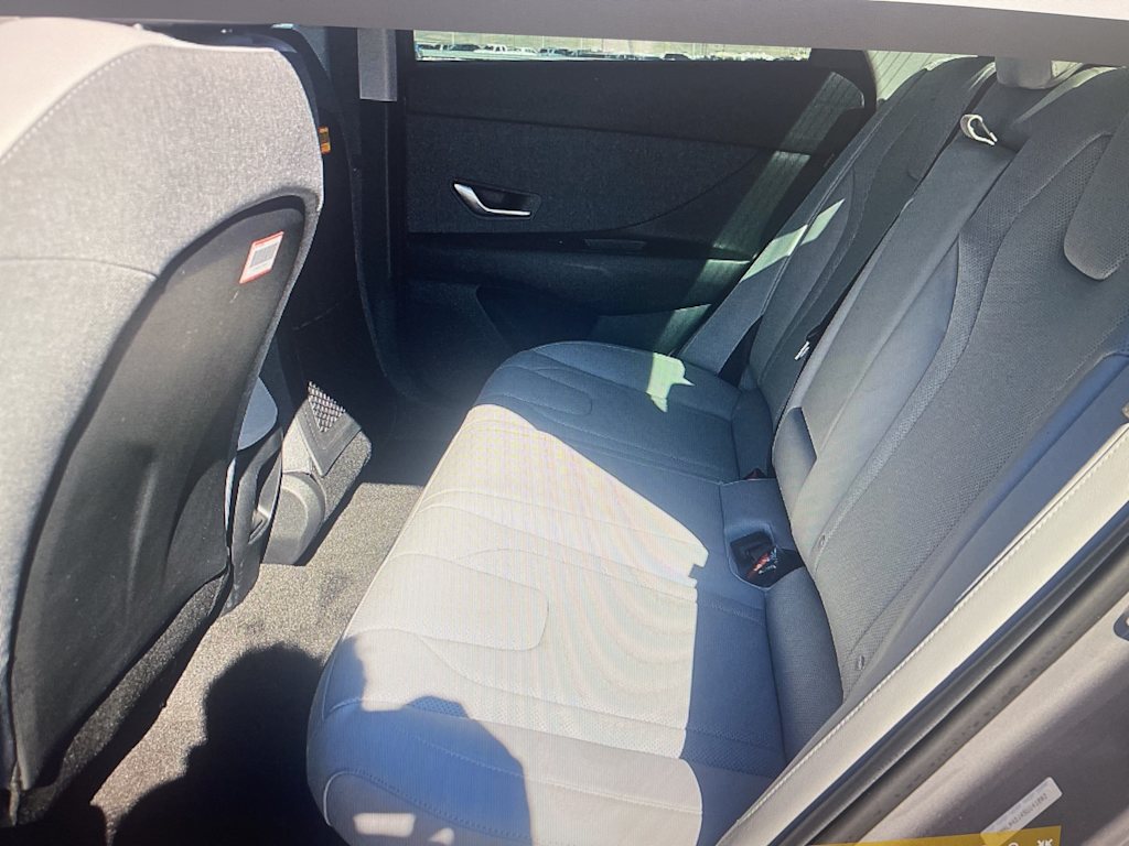 Thumbnail: 2025 Hyundai Elantra - 10