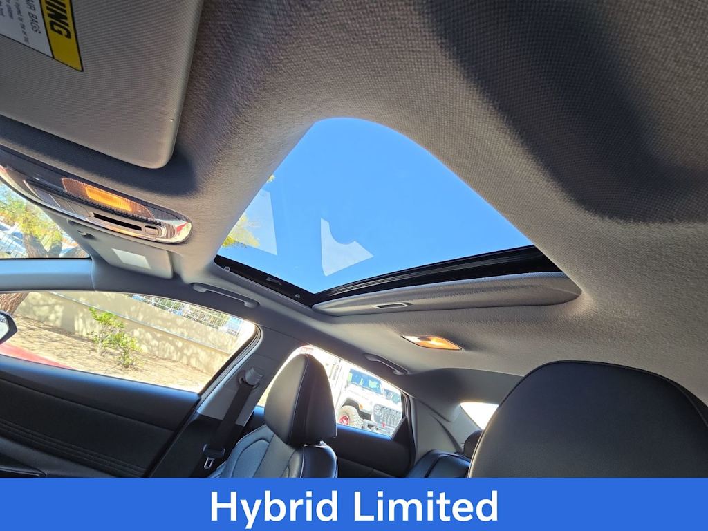 Thumbnail: 2025 Hyundai Elantra - 30