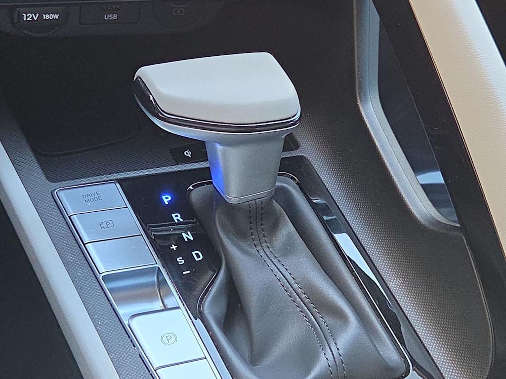 Thumbnail: 2025 Hyundai Elantra - 16