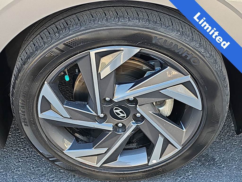 Thumbnail: 2024 Hyundai Elantra - 7