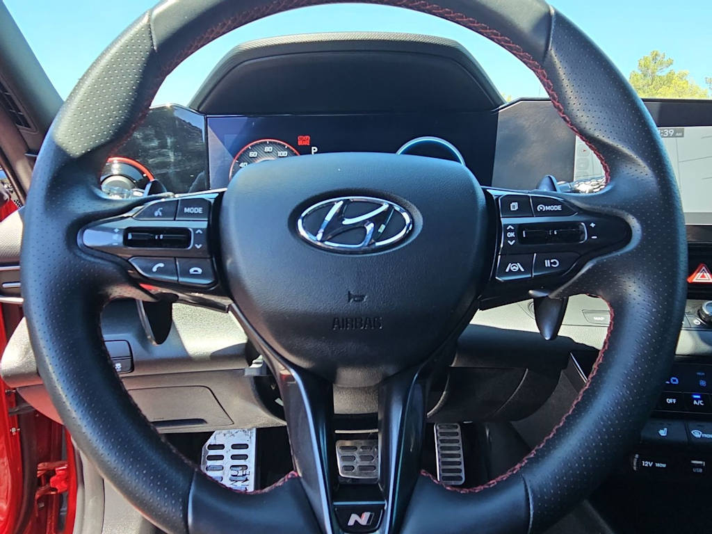 Thumbnail: 2023 Hyundai Elantra - 14