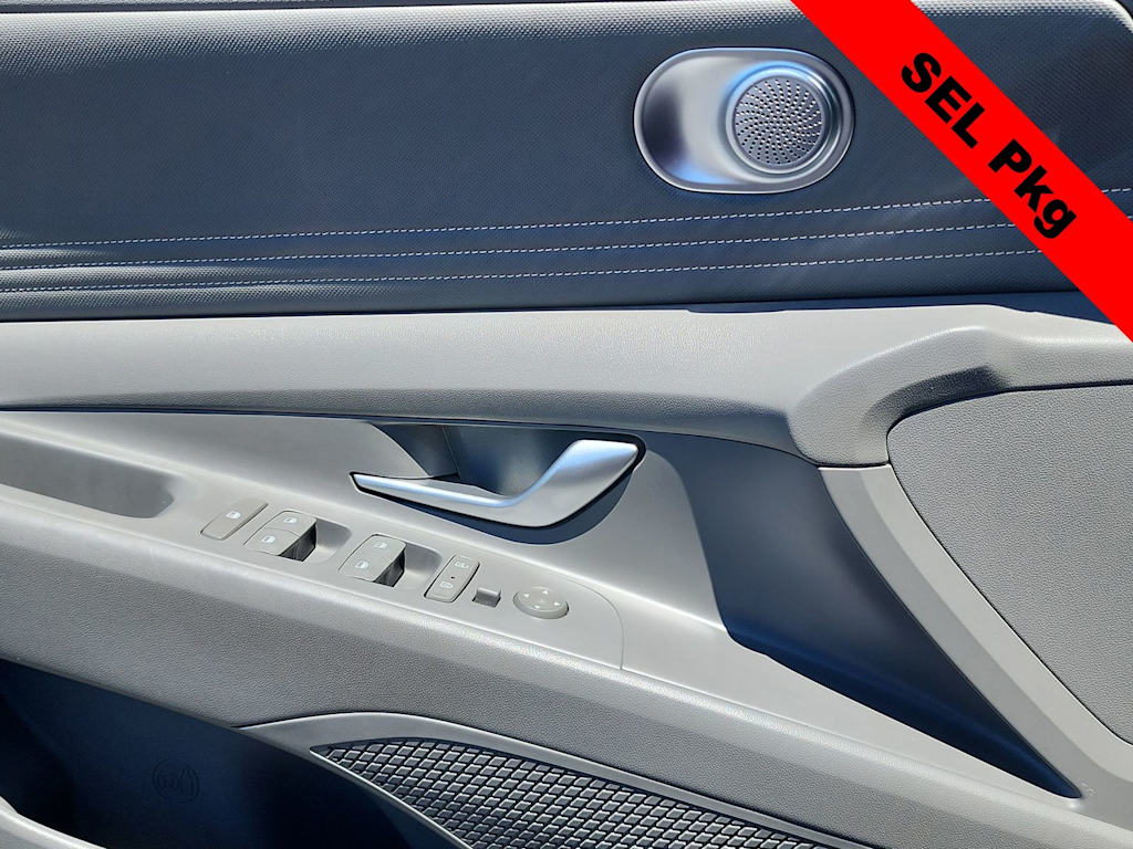 Thumbnail: 2023 Hyundai Elantra - 28
