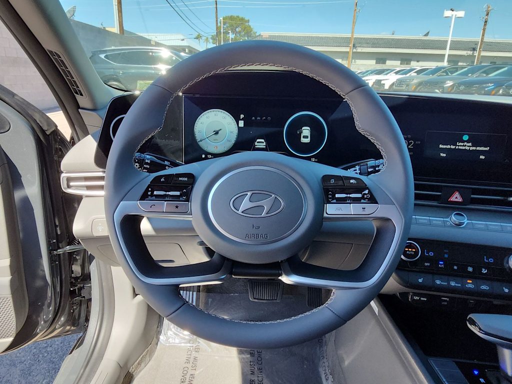 Thumbnail: 2025 Hyundai Elantra - 13