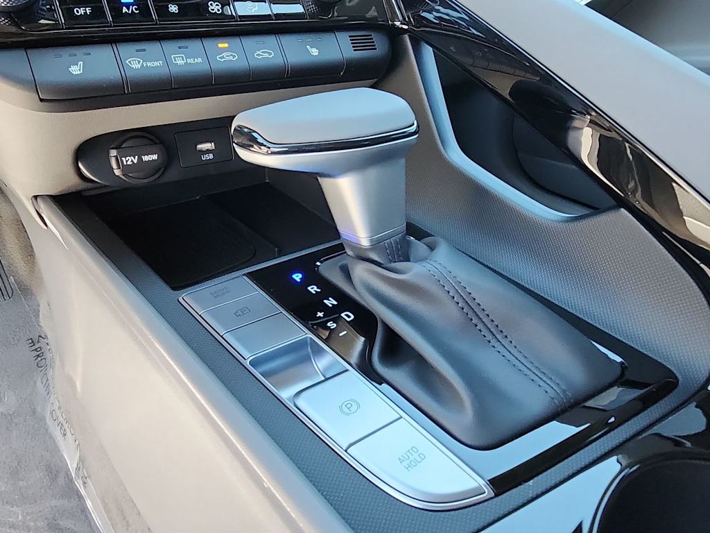 Thumbnail: 2025 Hyundai Elantra - 15