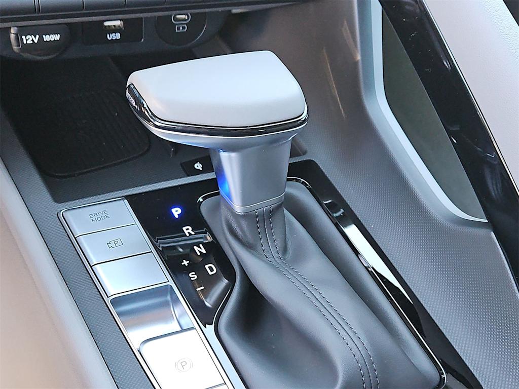 Thumbnail: 2025 Hyundai Elantra - 16