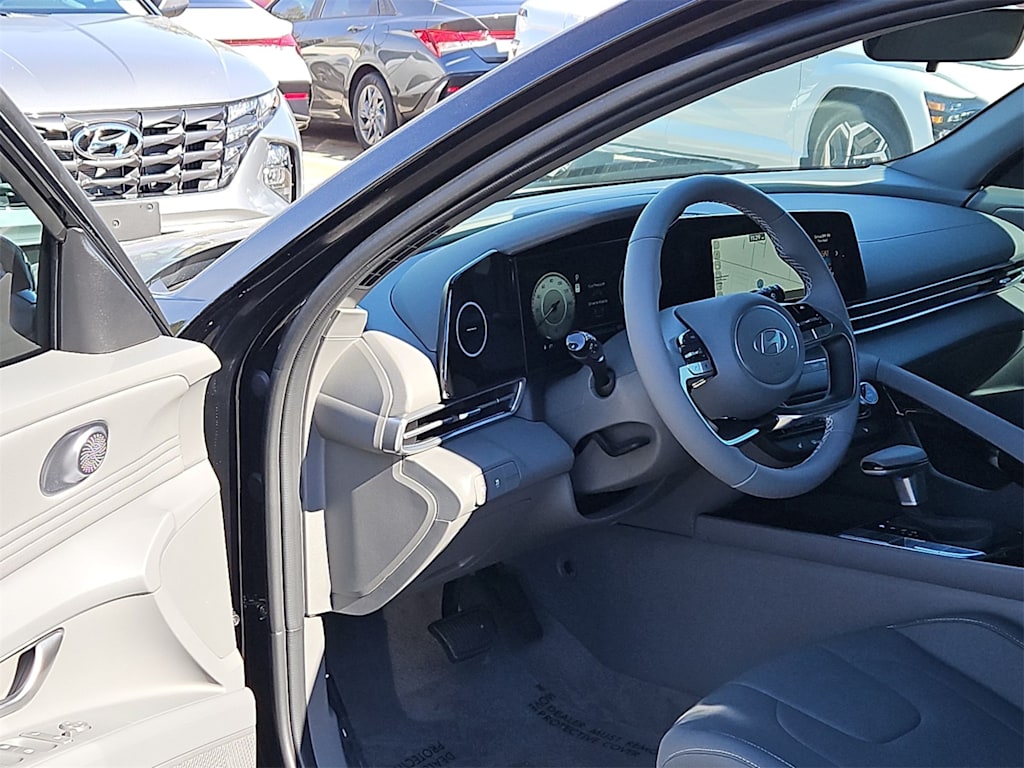 Thumbnail: 2025 Hyundai Elantra - 22