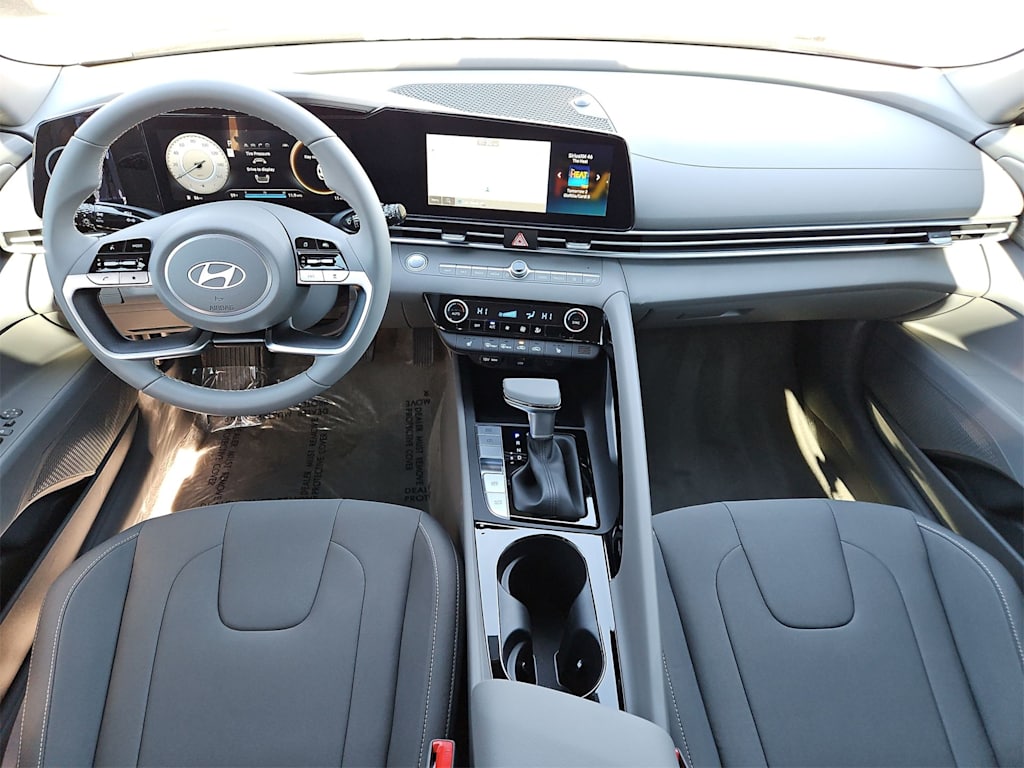 Thumbnail: 2025 Hyundai Elantra - 2