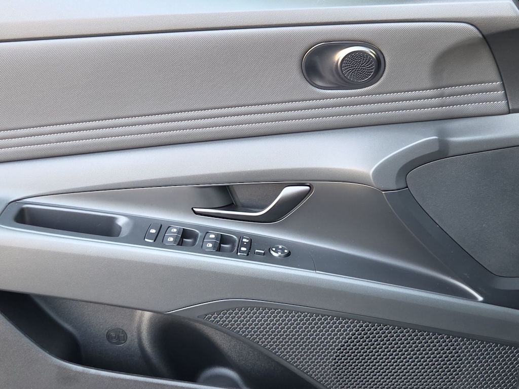 Thumbnail: 2026 Hyundai Elantra - 28