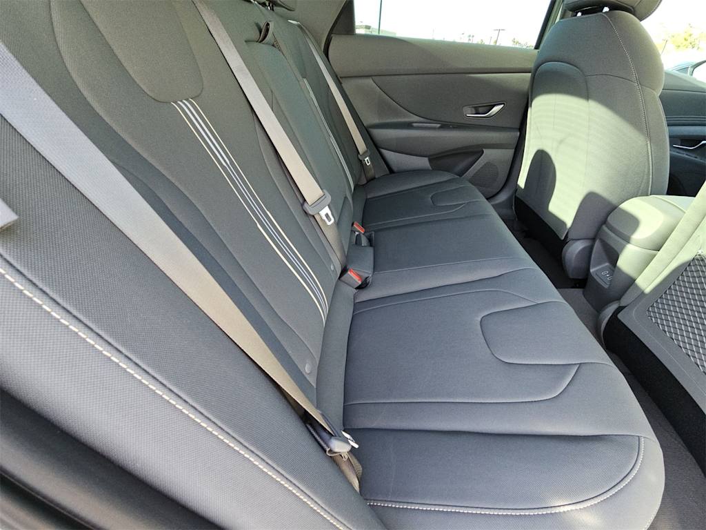 Thumbnail: 2025 Hyundai Elantra - 25