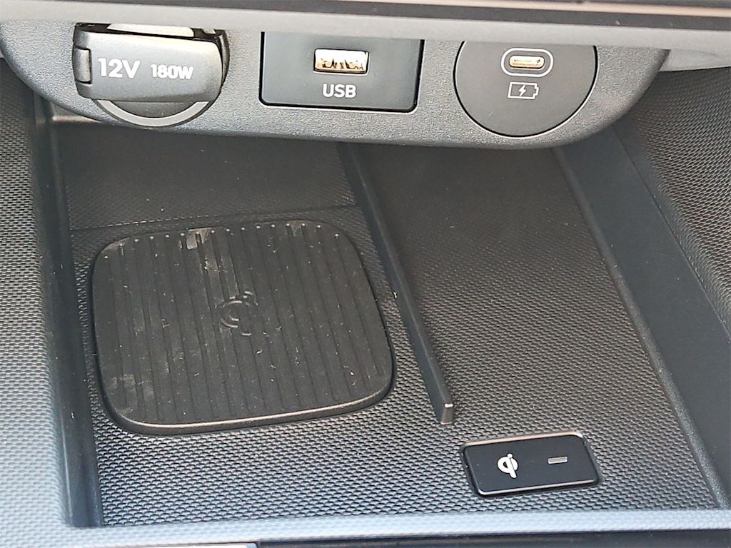 Thumbnail: 2025 Hyundai Elantra - 16