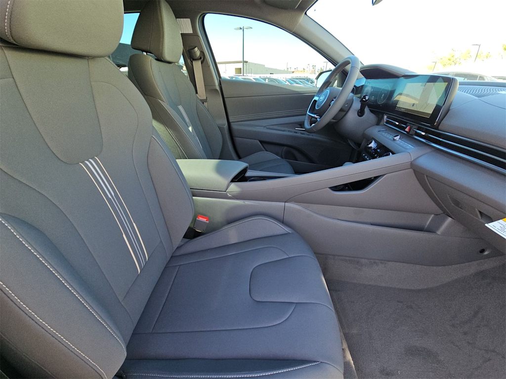 Thumbnail: 2025 Hyundai Elantra - 26