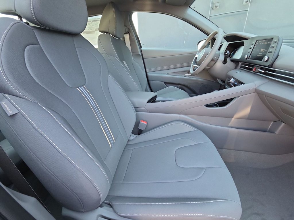 Thumbnail: 2026 Hyundai Elantra - 25