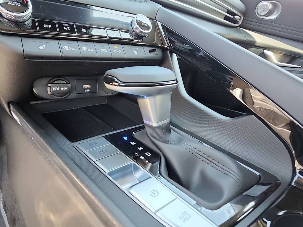 Thumbnail: 2025 Hyundai Elantra - 15