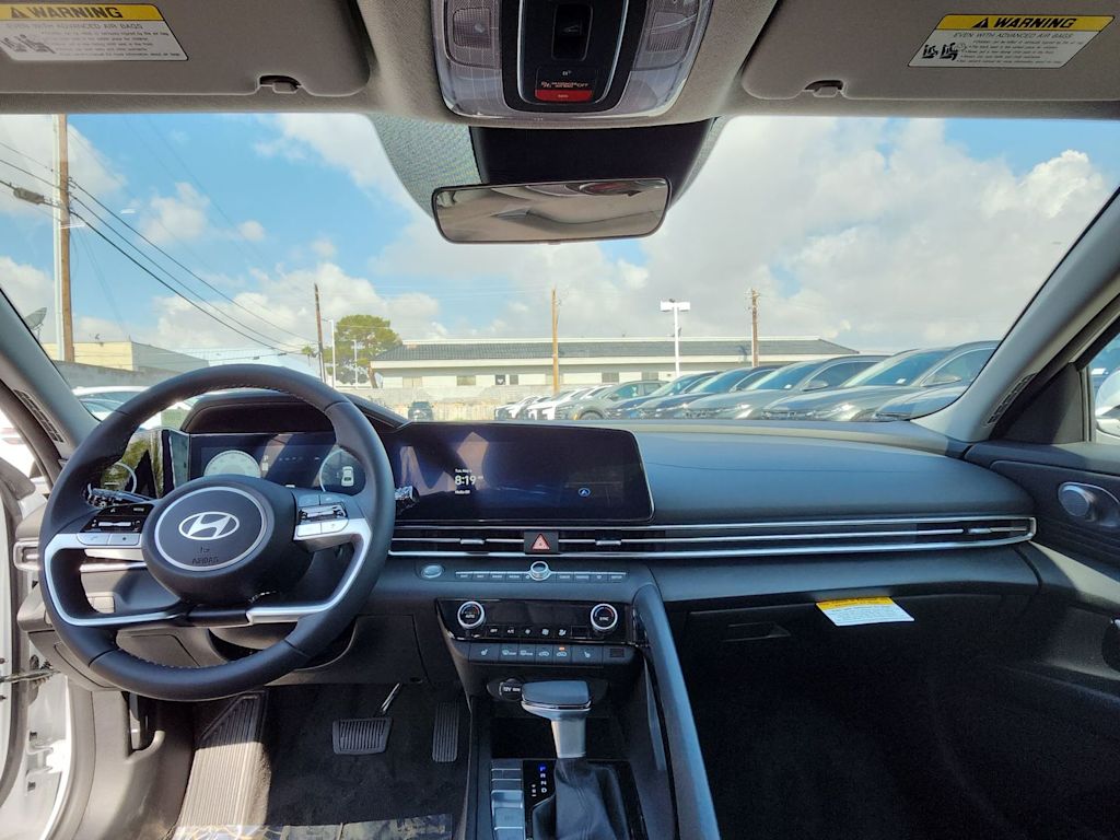 Thumbnail: 2025 Hyundai Elantra - 2